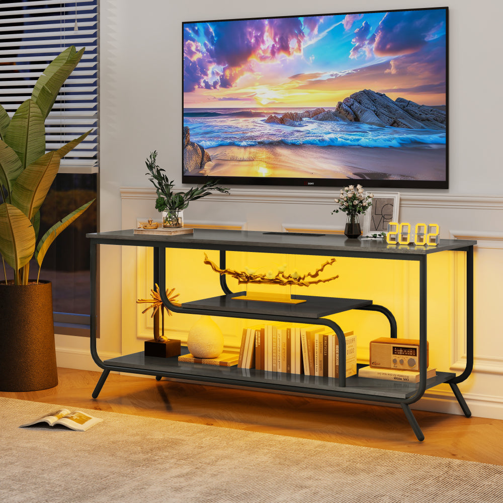 There are installation videos and scene videos.